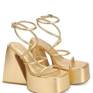 Elegant Gold Platform Heels